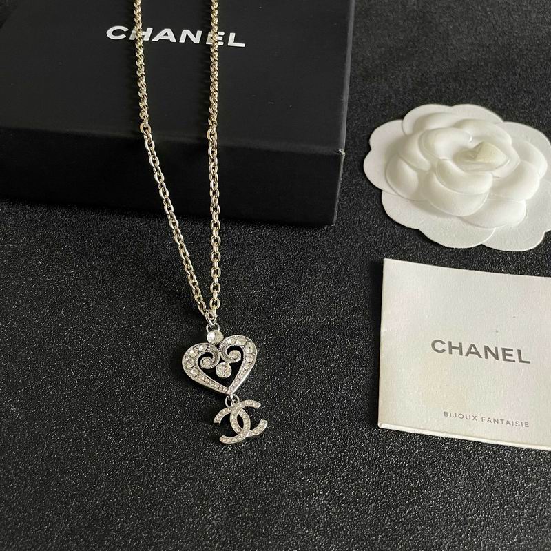 Chanel Necklace 06yxs82